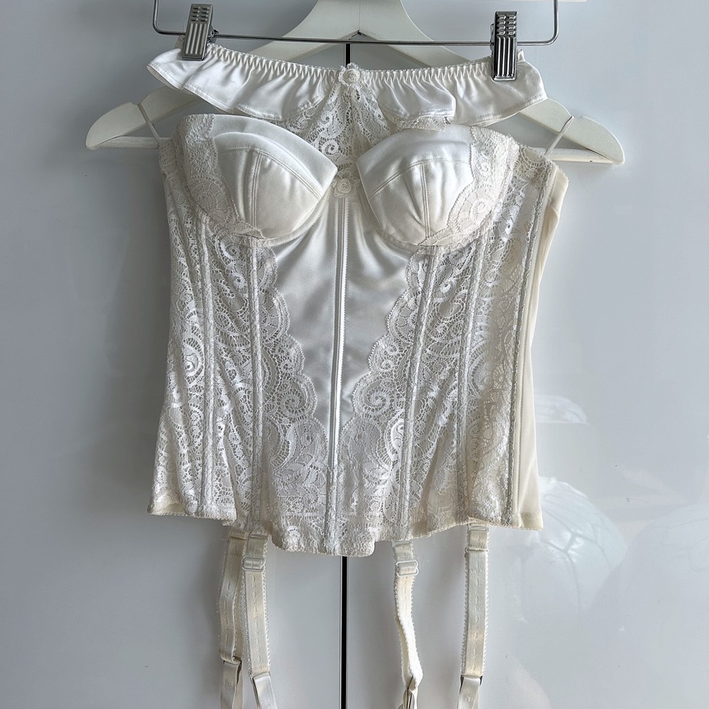 PIEGE Lingerie Strapless Bridal Corset Guépière Bustier Satin Lace Pad A34 White